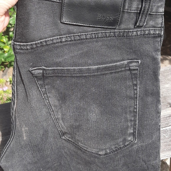 Hugo Boss regular fit jeans - Picture 2 of 2